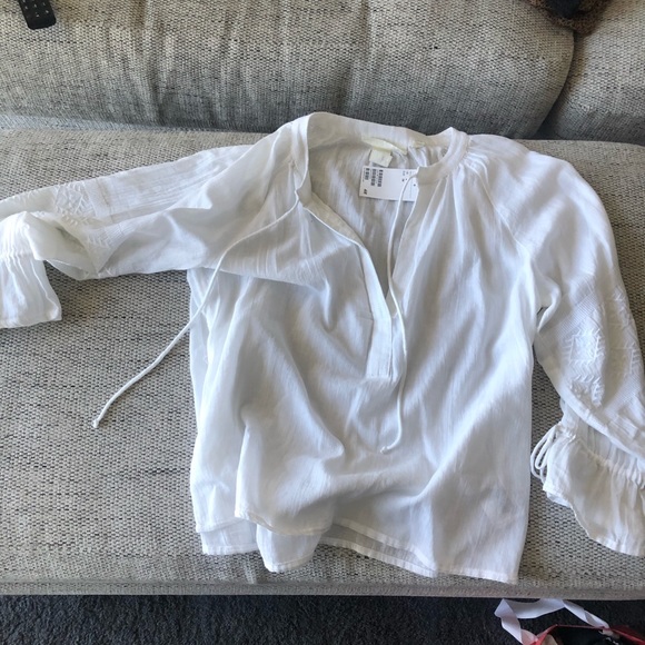 H&M white ruffle top